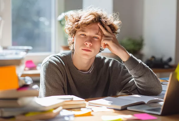 Проблемы с памятью в молодом возрасте: когда это опасно и что делать