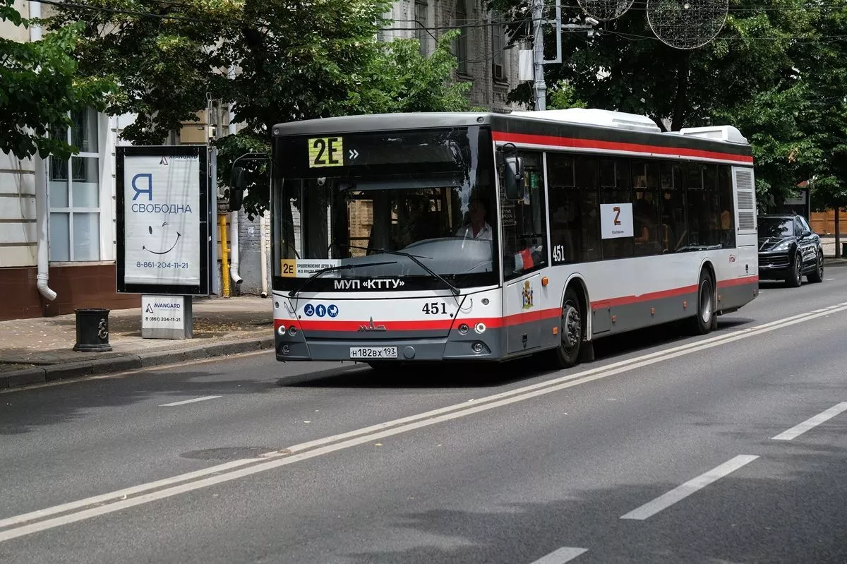 Схемы движения трех автобусных маршрутов в Краснодаре изменятся 8 и 9 мая