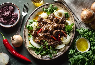 Говядина по-грузински на топлёном масле: тушится в собственном соку и получается очень сочной