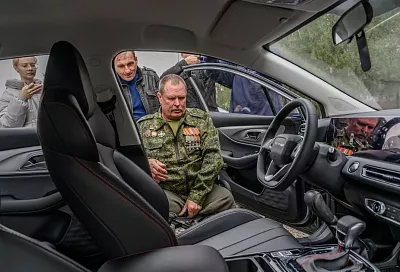 С начала года в Краснодарском крае 23 участника СВО получили автомобили