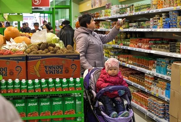 Владимир Путин посоветовал Правительству РФ подумать над продлением пособия по уходу за ребенком