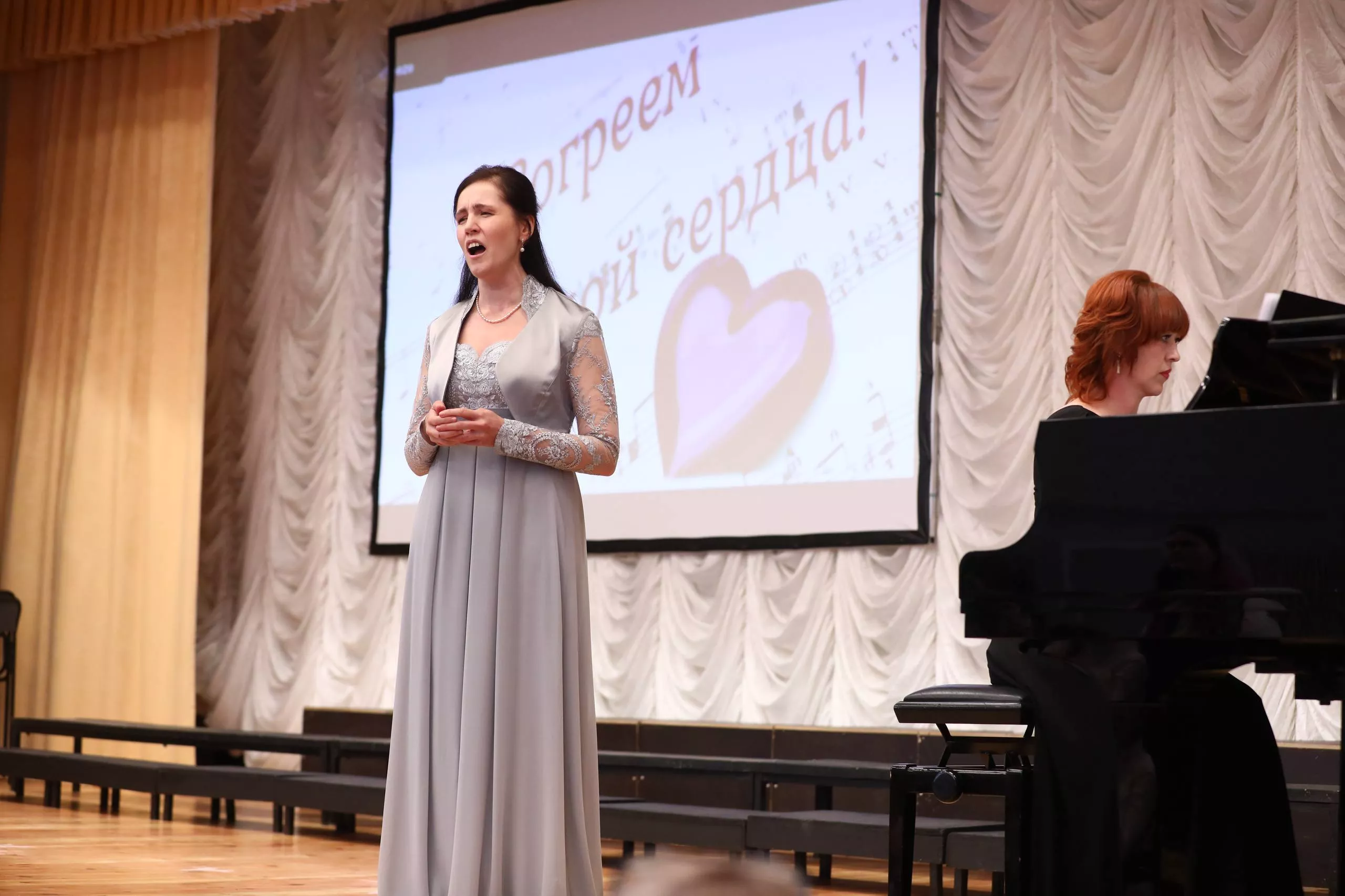 И музыка лучше звучит