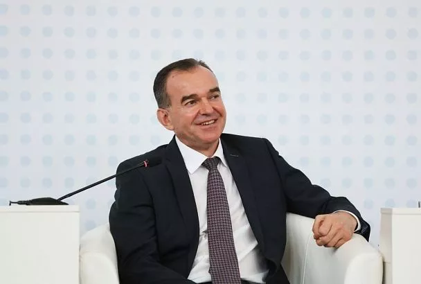 Михаил Мишустин поздравил Вениамина Кондратьева с юбилеем