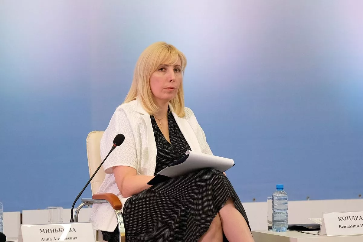 В педсовете приняли участие губернатор Кубани Вениамин Кондратьев и председатель ЗСК Юрий Бурлачко. Заседание вела вице-губернтаторАнна Минькова. В педсовете приняли участие губернатор Кубани Вениамин Кондратьев и председатель ЗСК Юрий Бурлачко. Заседание вела вице-губернтаторАнна Минькова.