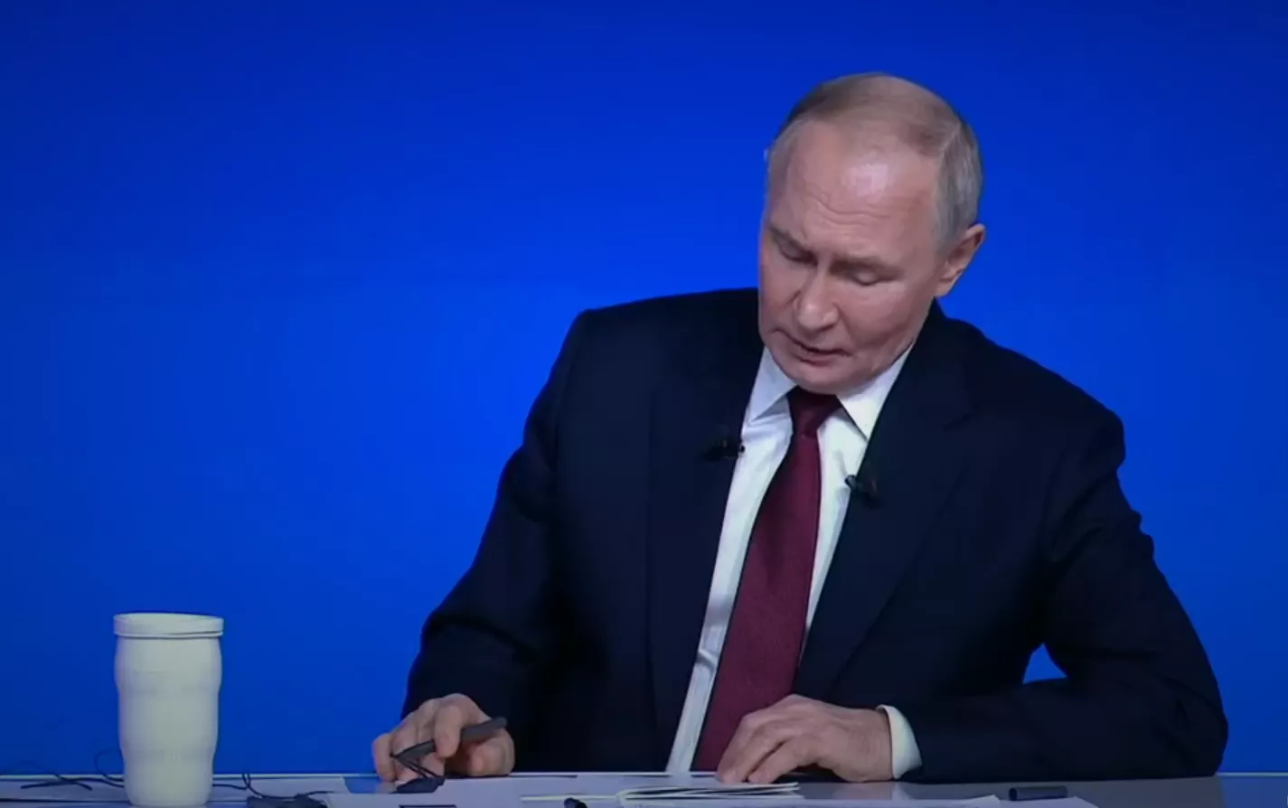 Путин назвал рабочие профессии престижными и заявил о системной работе по подготовке кадров