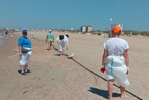 Новые выбросы мазута на пляжах Анапы с 11 по 15 июля не обнаружены