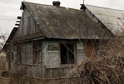 В Госдуме предложили отдавать гражданам заброшенные дома в сёлах при условии их восстановления