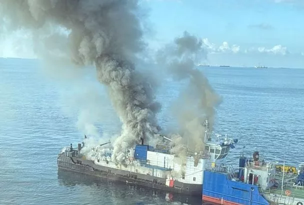 Возгорание буксира произошло в порту Кавказ: прокуратура проводит проверку