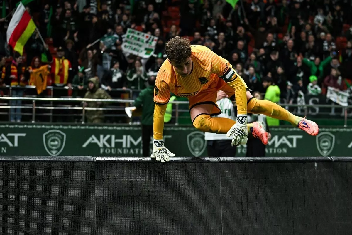 «Не кажется непобедимым»: вратарь «Динамо» Расулов рассказал о настрое на матч с «Краснодаром»