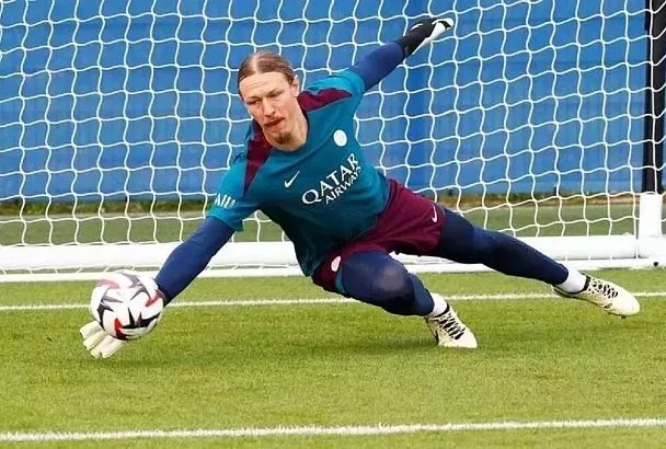 Семшов заявил, что голкипер «ПСЖ» Сафонов заслужил быть первым номером команды