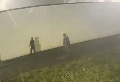Полиция установила личность ребенка, разрисовавшего стену мемориала в станице под Краснодаром