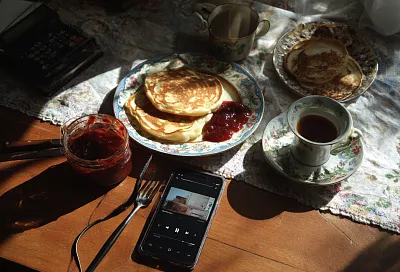 Полезные оладьи за 10 минут: сладкий завтрак без вреда для фигуры