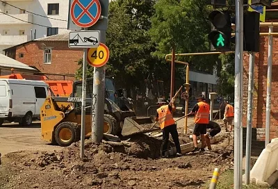 В центре Краснодара продолжается ремонт улицы Кузнечной