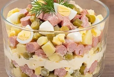 Салат «Селяночка» - дешевле в три раза, чем «Оливье»: готовится быстро, выглядит дорого и исчезает первым