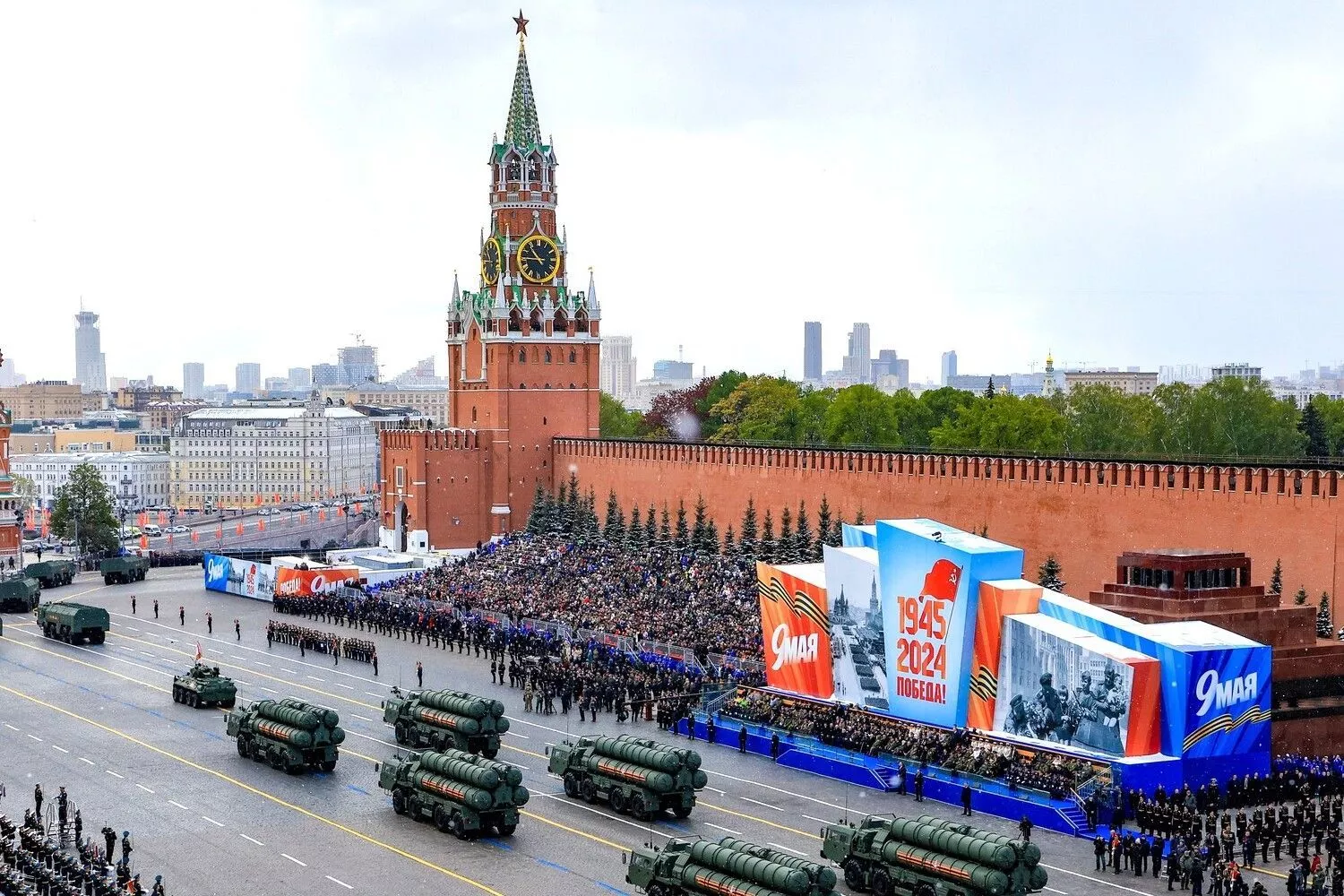 Все виды войск в одном эфире: Минобороны раскрыло детали трансляции праздничного парада