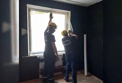 Городские службы Краснодара устраняют последствия ночной атаки БПЛА