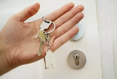 В 2025 году детям-сиротам в Сочи передали 81 квартиру