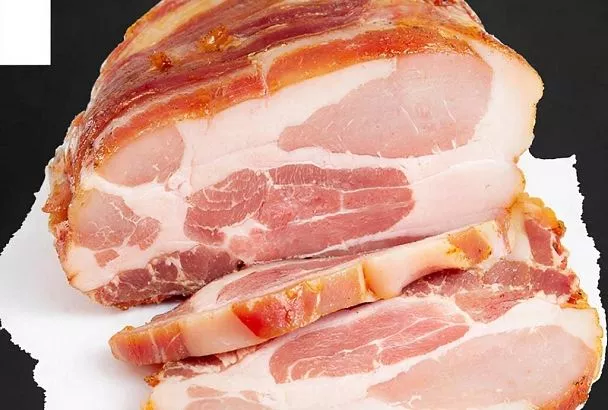 Варю всего 5-6 минут и получаю вкуснейшую запеченную грудинку: быстро и вкусно, без копчения и жарки