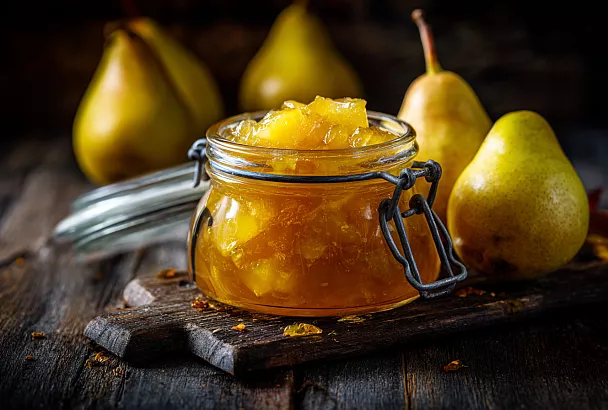 Янтарное грушевое варенье с лимоном и гвоздикой: секрет прозрачных долек
