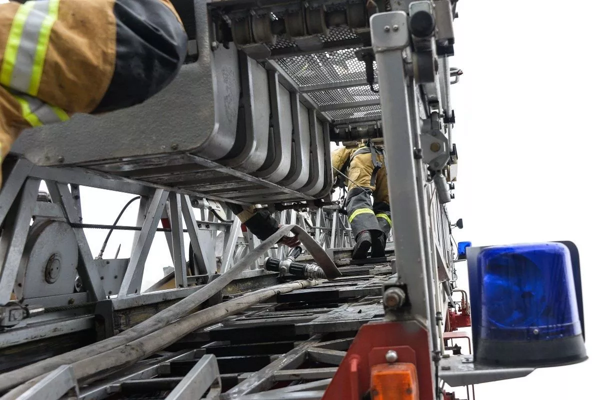 В Абинском районе тушат лесной пожар на площади 3 га