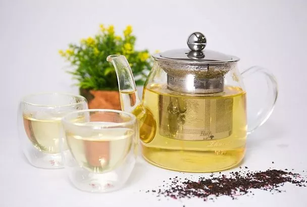 Пью по 200 мл: виды чая, которые быстро избавляют от мигрени