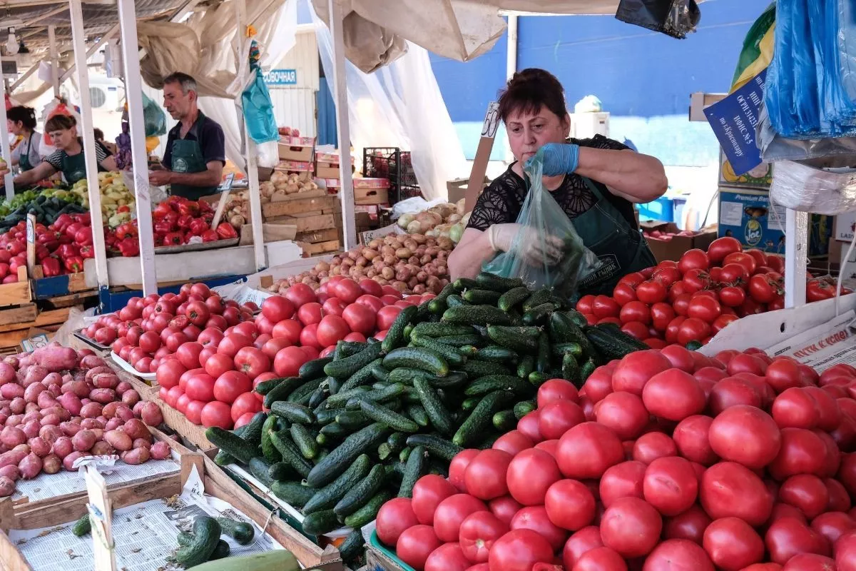 Компьютеры и смартфоны подешевели, овощи и яйца - подорожали на Кубани