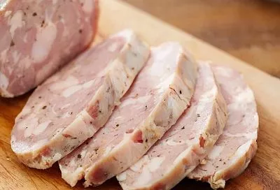 Домашняя куриная колбаса – заворачиваю в фольгу и в духовку: обалденный вкус за 1 час