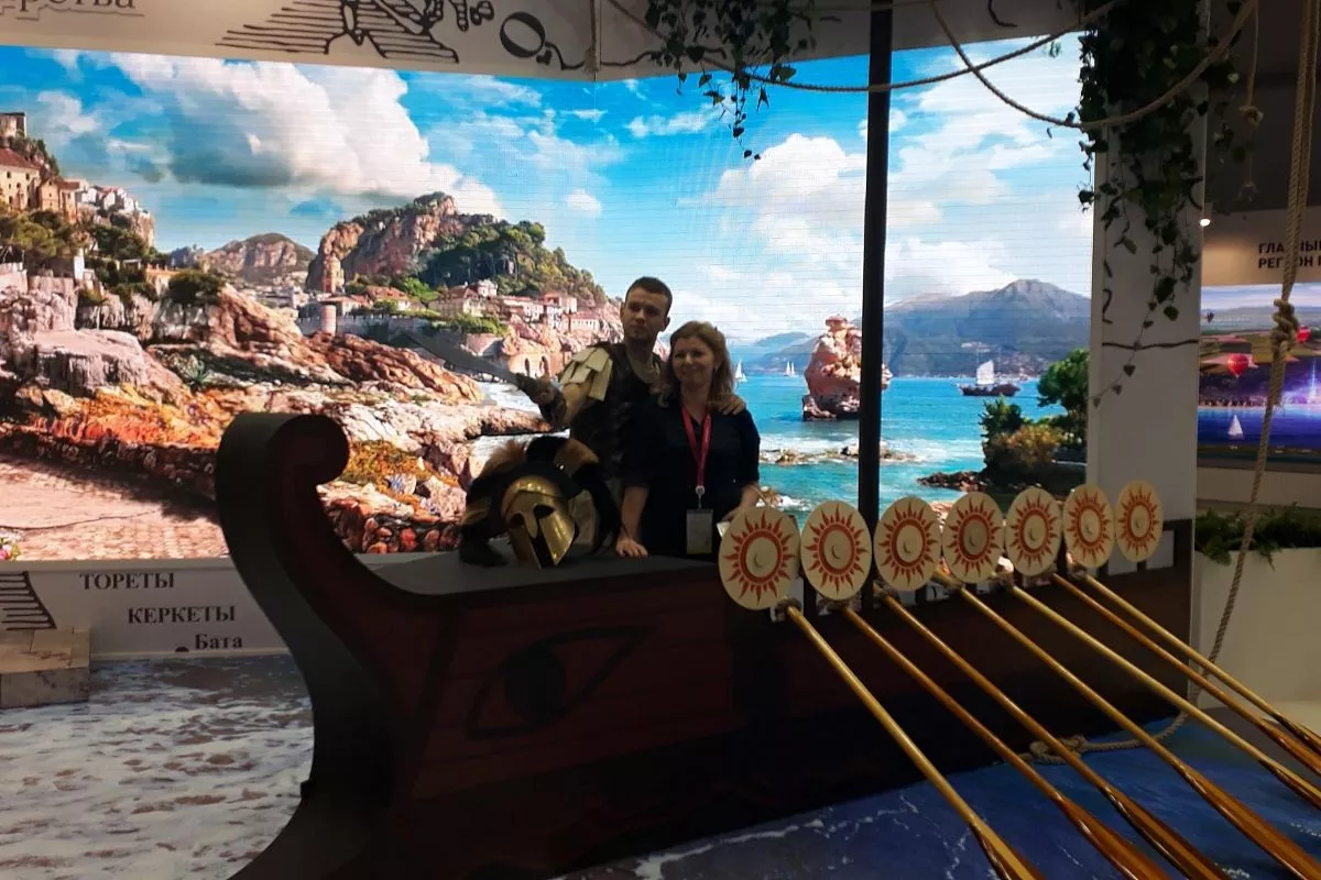 Федеральным агентством по туризму «Золотое кольцо Боспорского царства» включено в Топ-10 приоритетных маршрутов страны, ориентированных на въездной туризм. Федеральным агентством по туризму «Золотое кольцо Боспорского царства» включено в Топ-10 приоритетных маршрутов страны, ориентированных на въездной туризм.