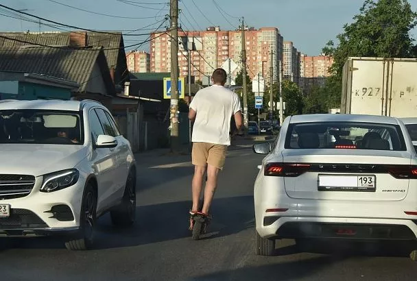 Куда мы катимся: удастся ли сделать электросамокаты безопасным транспортом