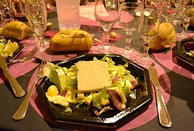 Печеночный торт из куриной печени – такой нежный и воздушный, что тает во рту, как изысканный паштет