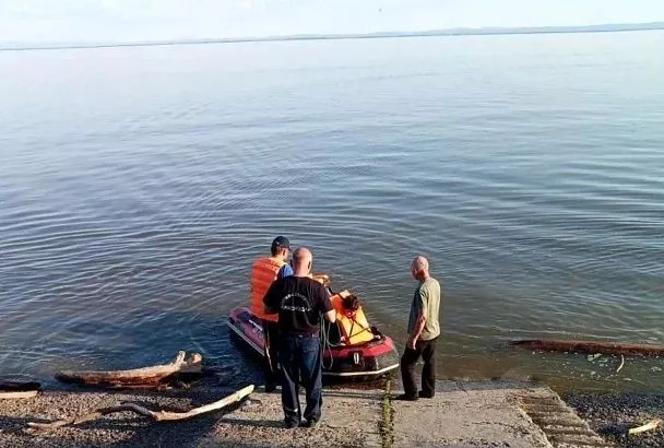 Спасатели помогли дрейфующему на Краснодарском водохранилище ребенку