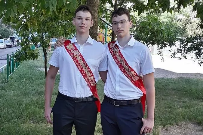 Александр и Даниил Булкины