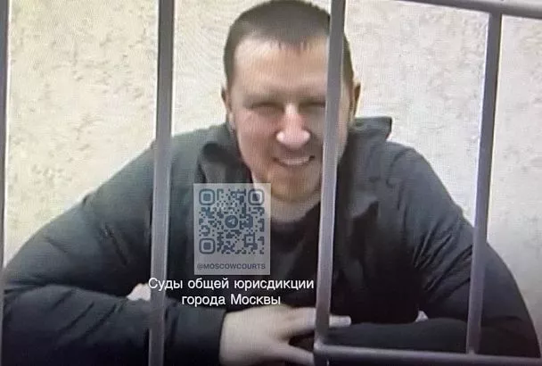 У экс-мэра Сочи Копайгородского и его жены изъяли 62,2 млн рублей, 40 тыс. долларов и более 2 тыс. евро