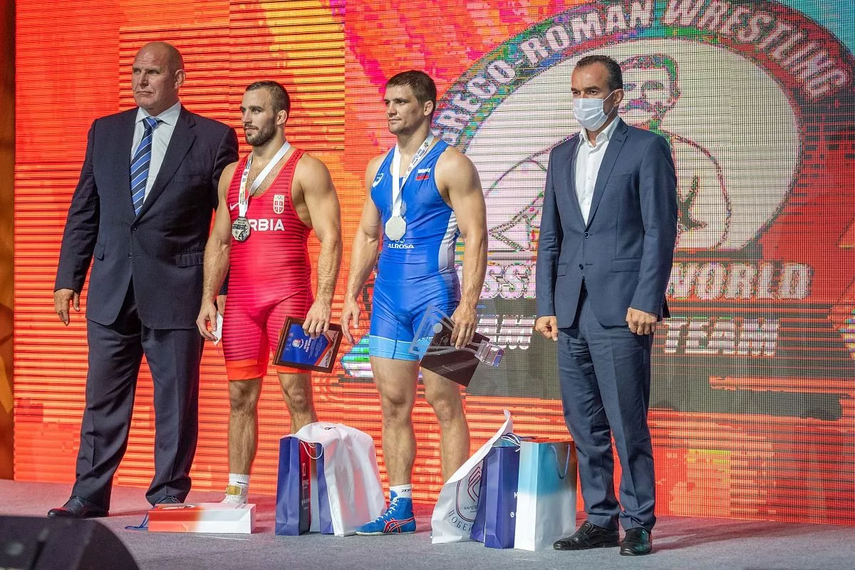 Соревнования прошли на уровне чемпионатов Европы и мира и стали прекрасным подарком всем болельщикам.