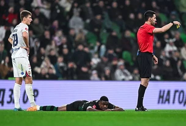 КДК РФС изучит оскорбительные выражения болельщиков ЦСКА в адрес судьи на матче в Краснодаре