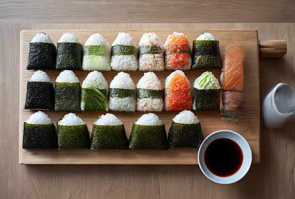 Онигири дома: правильный рис, щедрая начинка и нори без сюрпризов