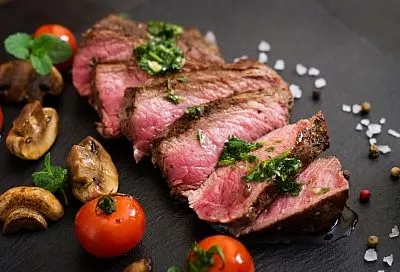 Яблоки здесь бессильны: пять продуктов, которые лучше всего помогают справиться с анемией и хронической усталостью