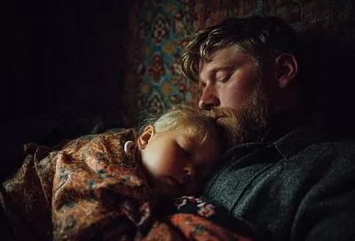 «Обнимашки» вместо уроков: нейробиолог рассказал, как повысить IQ ребенка