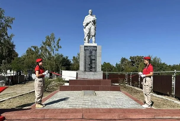 Памятник погибшим в Великой Отечественной войне отреставрировали в Северском районе
