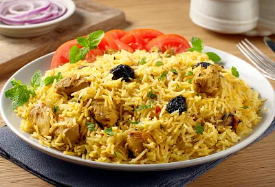 Плов за 15 минут с салатом «Ачучук» — быстрый, вкусный и бюджетный