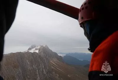 Двое альпинистов сорвались со скалы при восхождении на Фишт в Адыгее. Один из них погиб