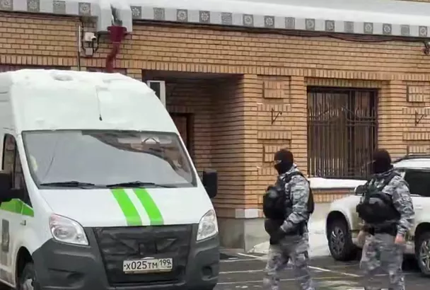 Долина не успела забрать свои вещи из квартиры: ФССП принудительно выселила певицу