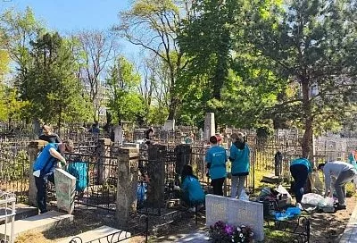 В Краснодаре привели в порядок 737 воинских захоронений
