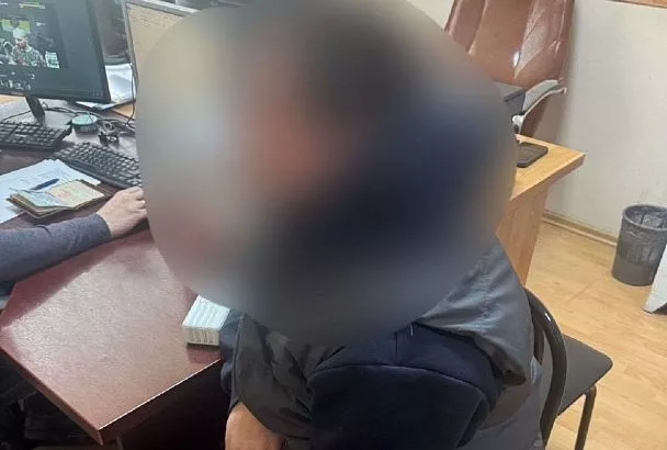 Демонстрировали запрещенные жесты, оскорбляли полицейских. В Краснодаре задержаны скандальные стримеры