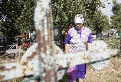 Можно ли похоронить на эти деньги: россияне в шоке от такого пособия на погребение