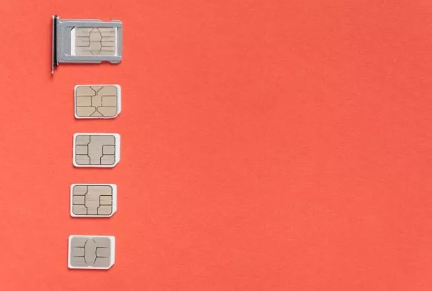 С ноября в России начнут блокировать SIM-карты, если у человека больше 20 номеров