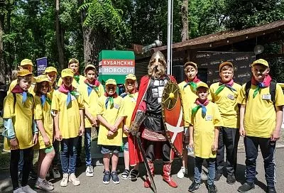 Около двух тысяч юных кубанцев принимают участие в празднике «Яркие краски детства» в Краснодаре