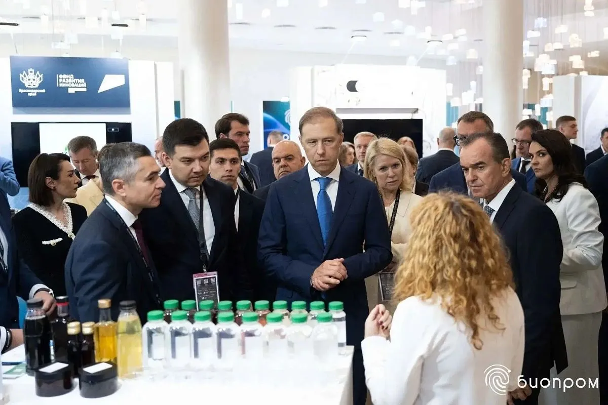 Для кубанского бизнеса участие в таких выставках - возможность продемонстрировать свои разработки руководству самого высокого уровня.