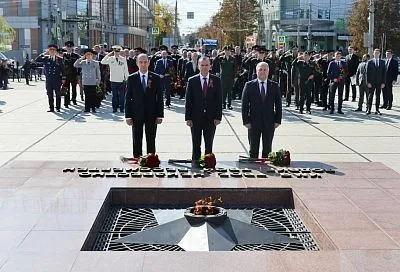 Губернатор Кубани Вениамин Кондратьев возложил цветы к Вечному огню в Краснодаре