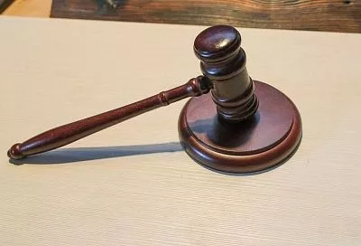 Суд заключил под стражу депутата ЗСК Аверьянова по делу о мошенничестве